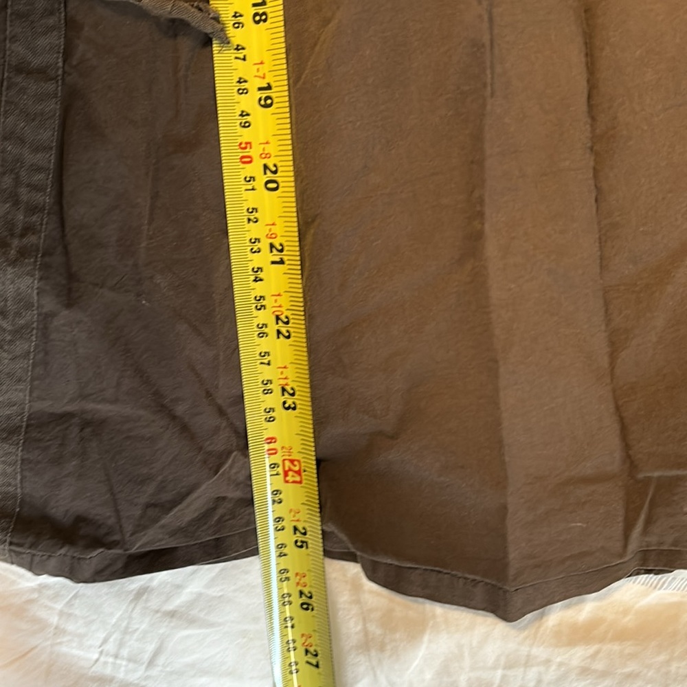 Theory army green full skirt. Pockets, removable belt and lined. Size 8. - Picture 8 of 9